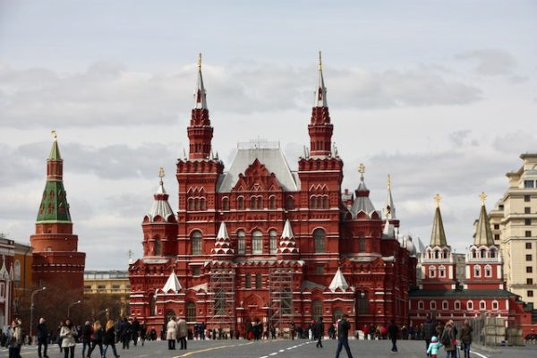 russia visit visa requirements from dubai