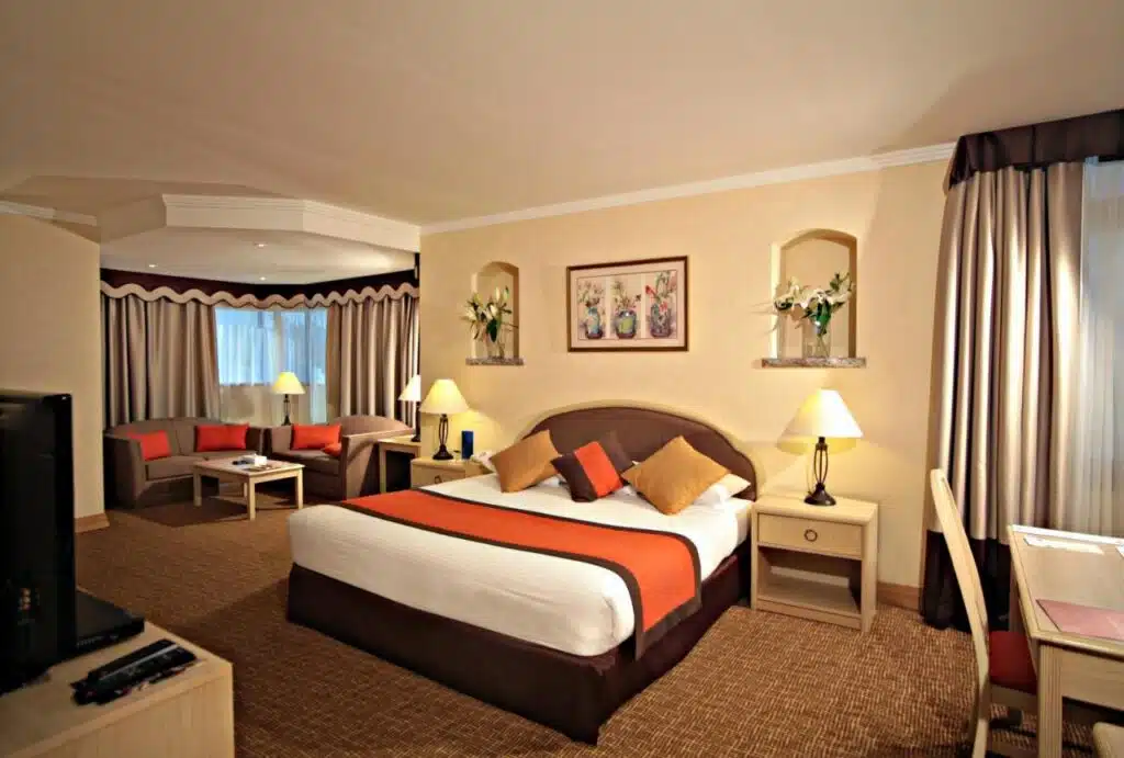 novel hotel city center pay with tabby