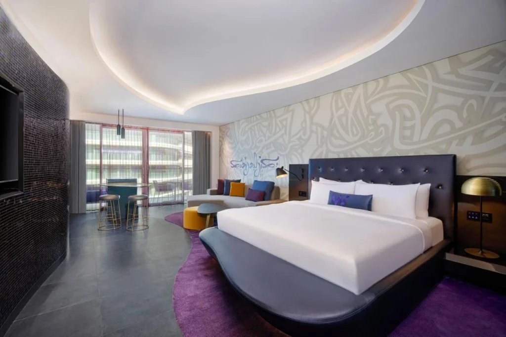 w hotel dubai palm jumeirah book with tabby