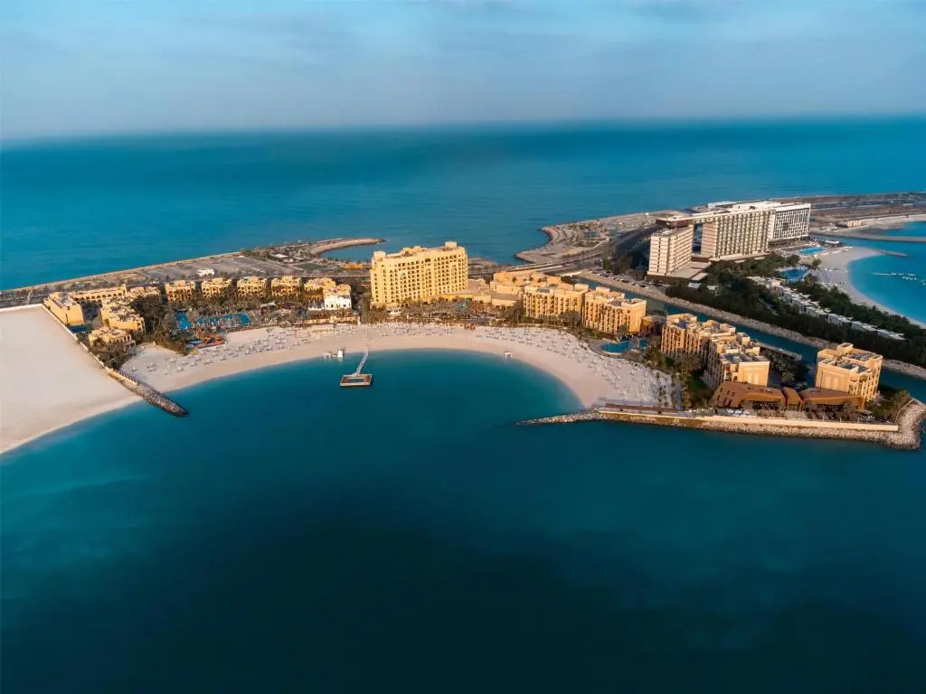 DoubleTree by Hilton Resort & Spa Marjan Island with tamara