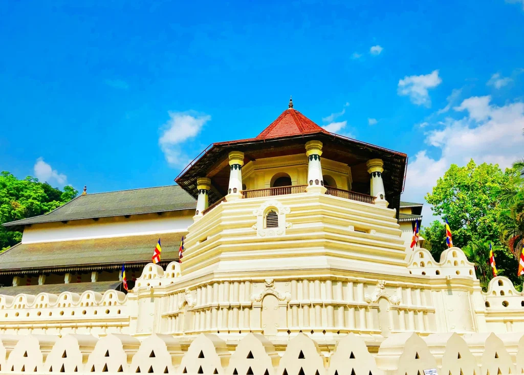 tour package to sri lanka pay by tabby or tamara